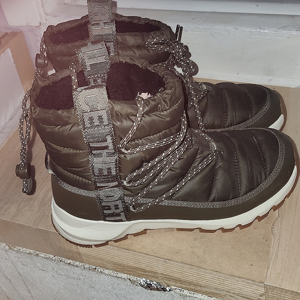 North face boots